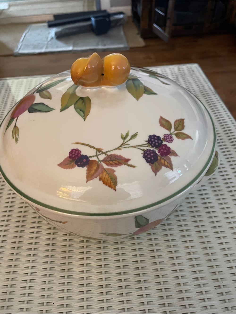 Royal Worcester Decorative Fruit-Top Ceramic Serving Bowl -